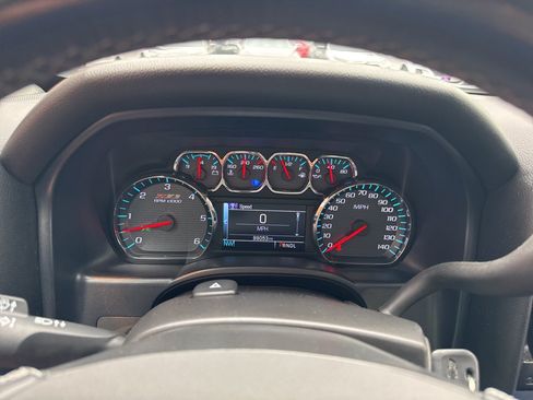 Used 2018 Chevrolet Silverado 1500 LT w/ All Star Edition AWD/4WD image 28