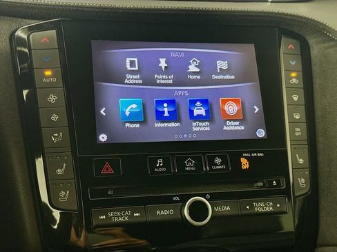 Certified 2019 INFINITI QX50 Essential w/ Sensory Package FWD image 19
