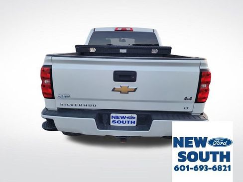 Used 2018 Chevrolet Silverado 1500 LT w/ All Star Edition image 4