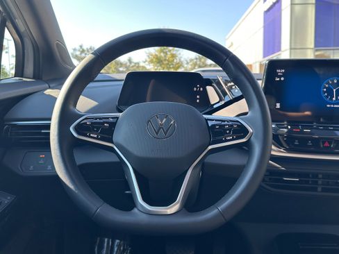 Used 2022 Volkswagen ID.4 Pro image 16