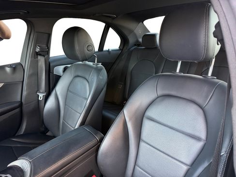 Used 2018 Mercedes-Benz C 300 Sedan image 7