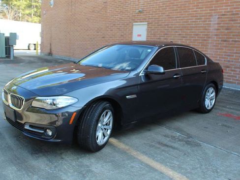 Used 2015 BMW 528i xDrive Sedan image 2