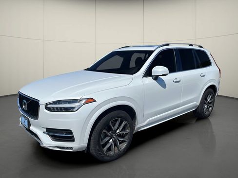 Used 2019 Volvo XC90 T6 Momentum AWD/4WD image 3