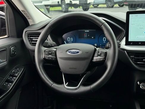 Certified 2025 Ford Escape Platinum AWD/4WD image 8