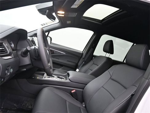 New 2025 Honda Passport EX-L image 17