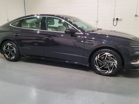Used 2024 Hyundai Sonata SEL w/ Convenience Package FWD image 10