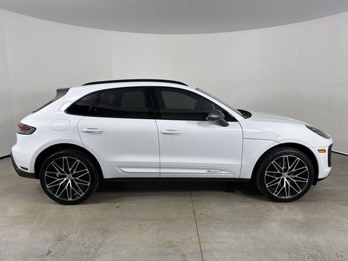Certified 2026 Porsche Macan Turbo AWD/4WD image 8