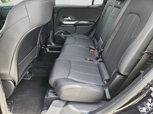 Certified 2025 Mercedes-Benz GLB 250 image 18
