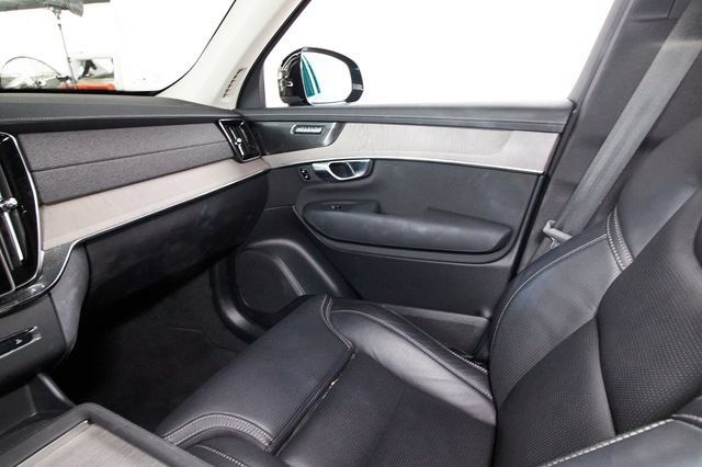 Used 2026 Volvo XC90 B6 Ultra AWD/4WD image 8