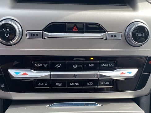 Certified 2022 Ford Explorer XLT w/ Equipment Group 202A image 15