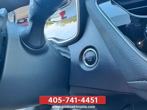 Used 2026 Toyota Corolla SE FWD image 23
