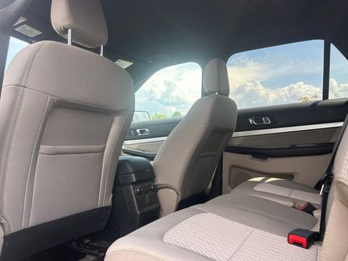 Used 2018 Ford Explorer 4WD image 26