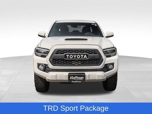 Used 2020 Toyota Tacoma TRD Sport AWD/4WD image 3