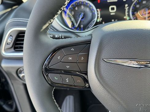 New 2026 Chrysler Pacifica Limited image 12