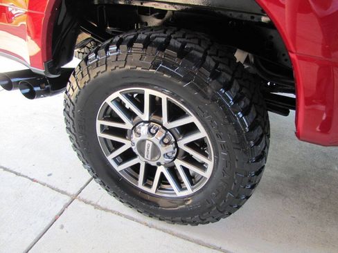 Used 2017 Ford F250 Lariat w/ Lariat Value Package AWD/4WD image 27