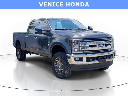 Used 2017 Ford F250 Lariat w/ Chrome Package AWD/4WD image 1