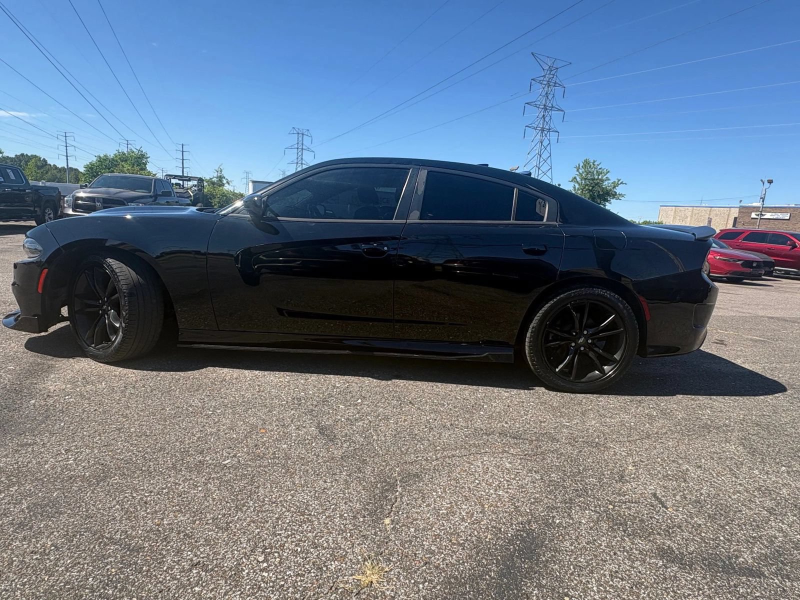 Used 2021 Dodge Charger R/T w/ Blacktop Package RWD image 3