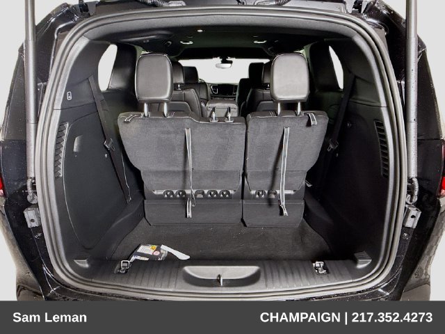 New 2027 Chrysler Pacifica Select FWD image 25