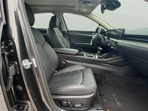 Used 2025 Kia K5 EX FWD image 17