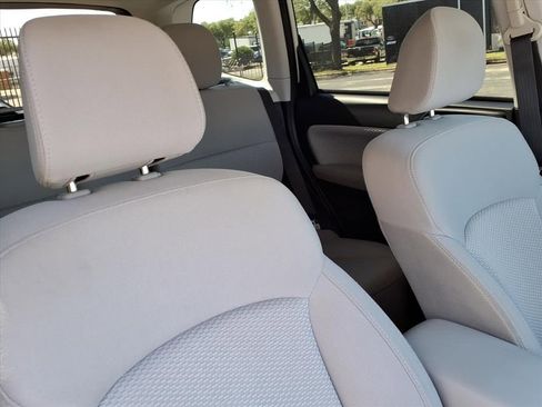 Used 2017 Subaru Forester 2.5i Premium AWD/4WD image 18