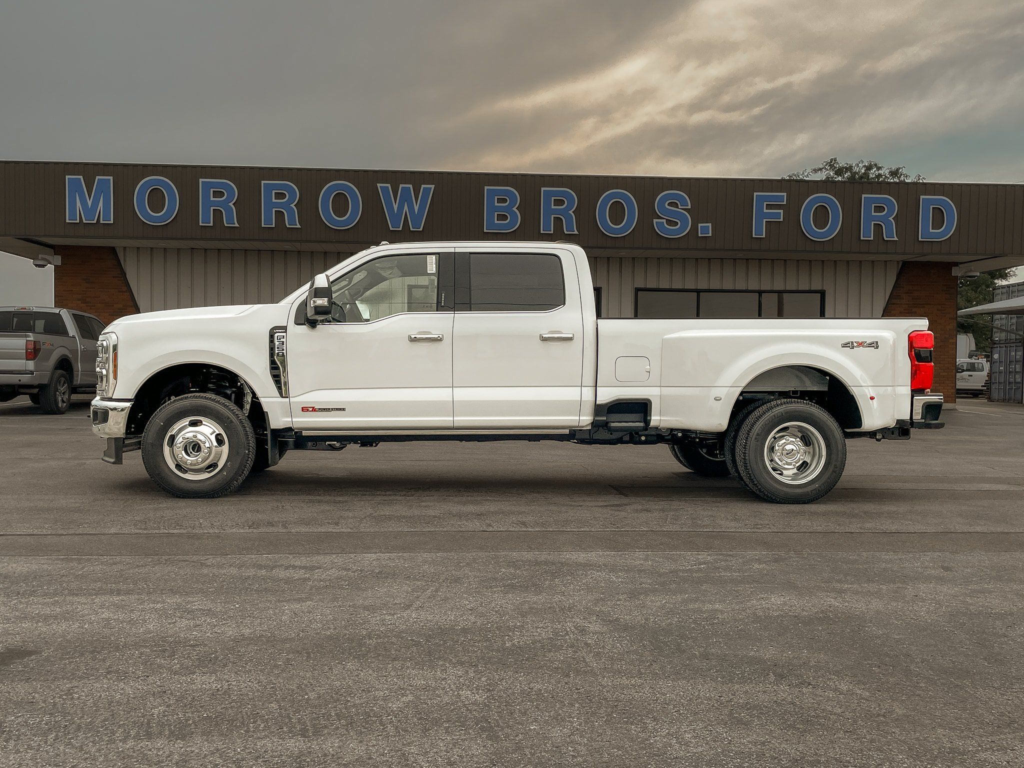 New 2026 Ford F350 Lariat w/ Lariat Ultimate Package AWD/4WD image 3