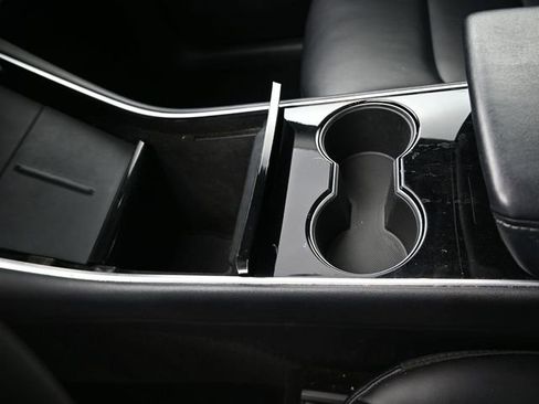 Used 2021 Tesla Model Y Performance image 11