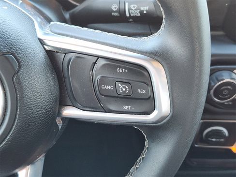 Used 2023 Jeep Gladiator Overland w/ Popular Equipment Package image 36