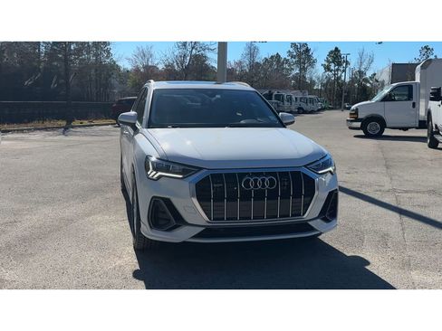 Used 2022 Audi Q3 2.0T Premium Plus image 3