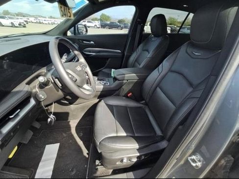 Used 2025 Cadillac XT4 Premium Luxury AWD/4WD image 9