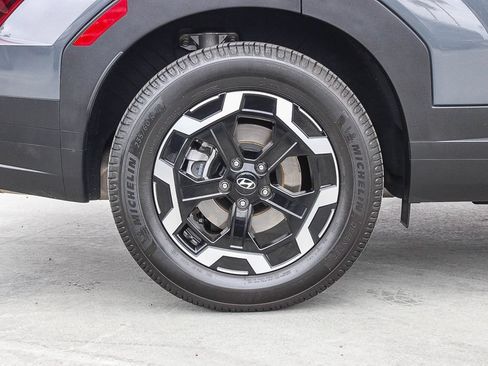 Used 2025 Hyundai Santa Fe SEL FWD image 12