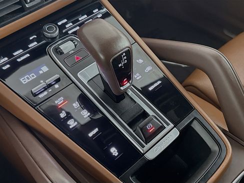 Used 2023 Porsche Cayenne image 20