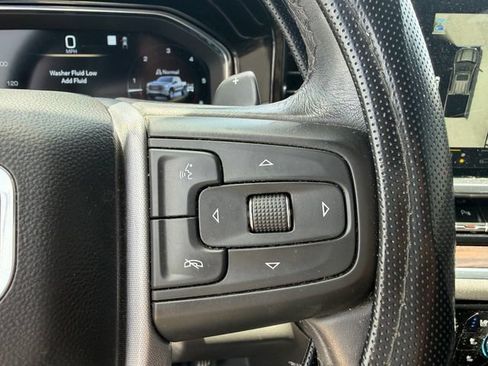 Used 2023 GMC Sierra 1500 SLT AWD/4WD image 16