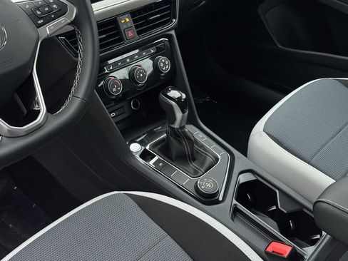 New 2025 Volkswagen Taos S image 21