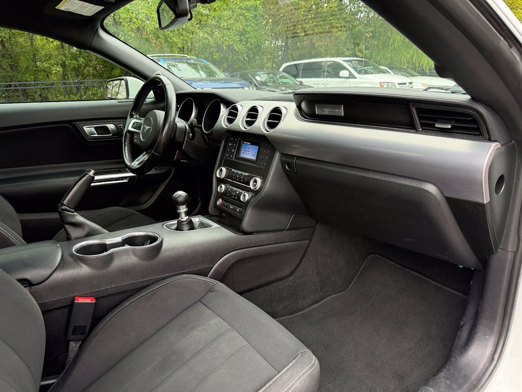 Used 2019 Ford Mustang GT w/ Black Accent Package RWD image 30
