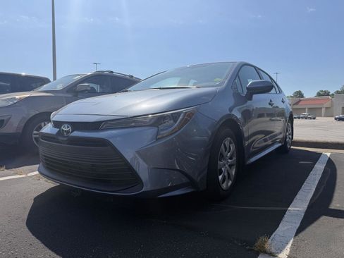 Used 2026 Toyota Corolla LE FWD image 15