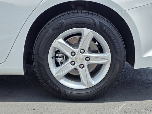 Used 2023 Chevrolet Malibu LS FWD image 27
