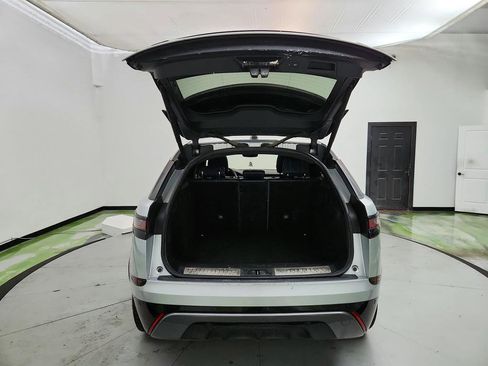 Used 2019 Land Rover Range Rover Velar R-Dynamic SE AWD/4WD image 31