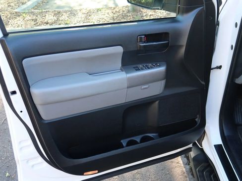 Used 2014 Toyota Sequoia SR5 image 8