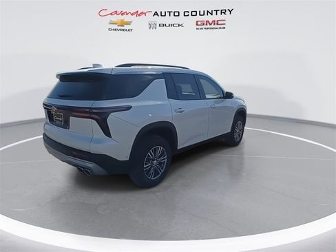 New 2025 Chevrolet Traverse LT w/ Enhanced Driving Package image 8