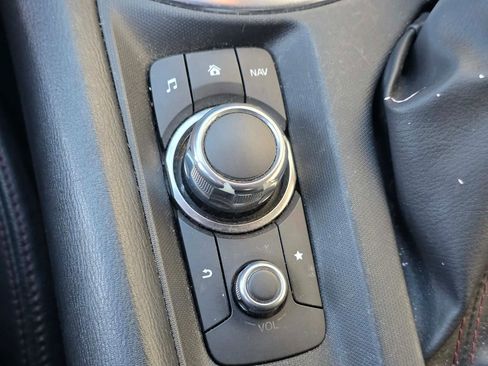 Used 2016 MAZDA MX-5 Miata Grand Touring image 25