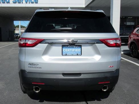 Certified 2021 Chevrolet Traverse RS image 5