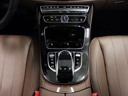 Used 2018 Mercedes-Benz E 400 E 400 image 15