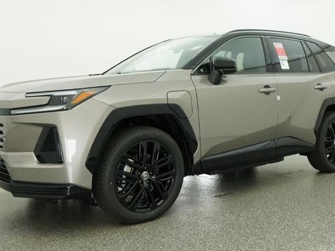 New 2026 Toyota RAV4 XSE AWD/4WD image 4