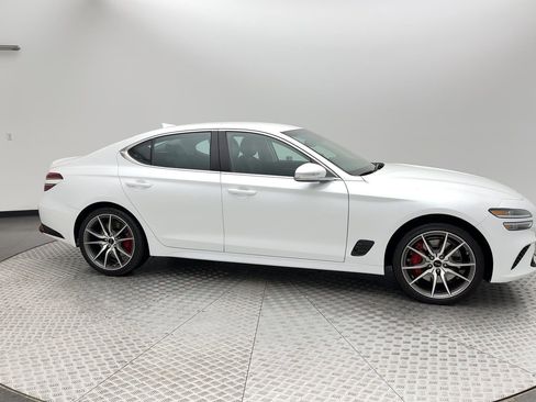 Certified 2025 Genesis G70 2.5T image 9