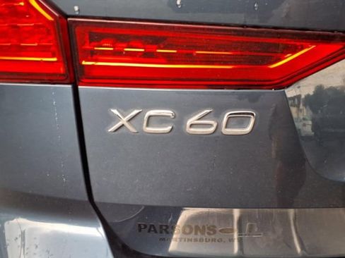 Used 2023 Volvo XC60 B5 Ultimate w/ Protection Package Premier image 7