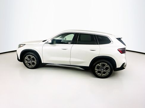 Used 2025 BMW X1 xDrive28i AWD/4WD image 4