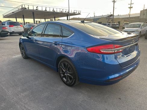Used 2018 Ford Fusion SE w/ Equipment Group 201A image 6