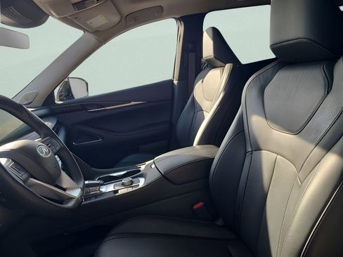 Used 2023 INFINITI QX60 Sensory w/ Cargo Package image 28