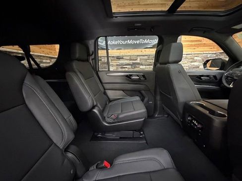 Used 2026 Chevrolet Suburban Z71 w/ Comfort Package AWD/4WD image 37