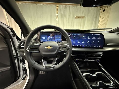 New 2026 Chevrolet Traverse LT w/ LPO, Floor Liner Package image 28